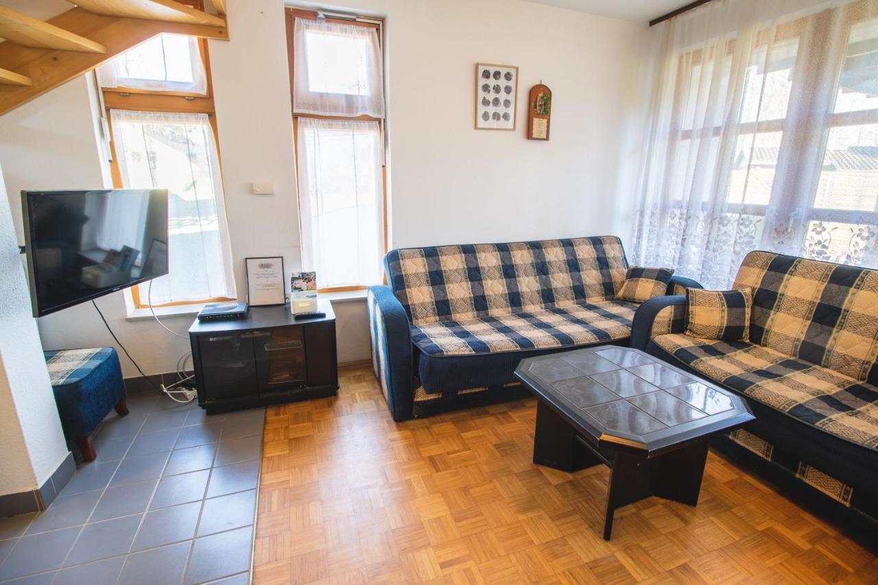 Extraordinary Apartment In Banovci Verzej Ngoại thất bức ảnh